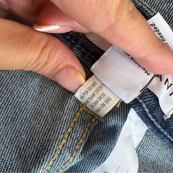 Lane Bryant Signature Fit Mid‎ Rise Skinny Jeans Distressed Sz 22 - Picture 6 of 8